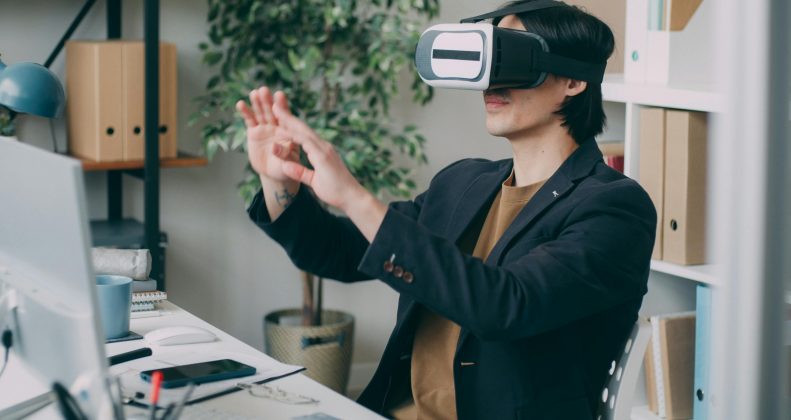 Futuristic visualization of quantum computing technology with glowing circuits and qubits, representing the next digital revolution.