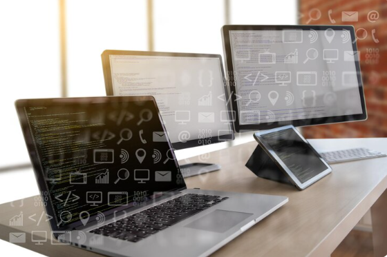 Responsive web design in 2025 across devices